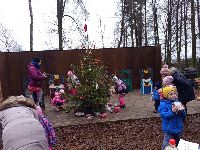 Vánoční nadílka v lesním divadle